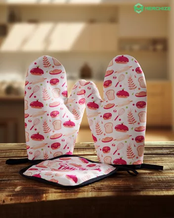 All-over Print Oven Mitts and Pot Holder Combo