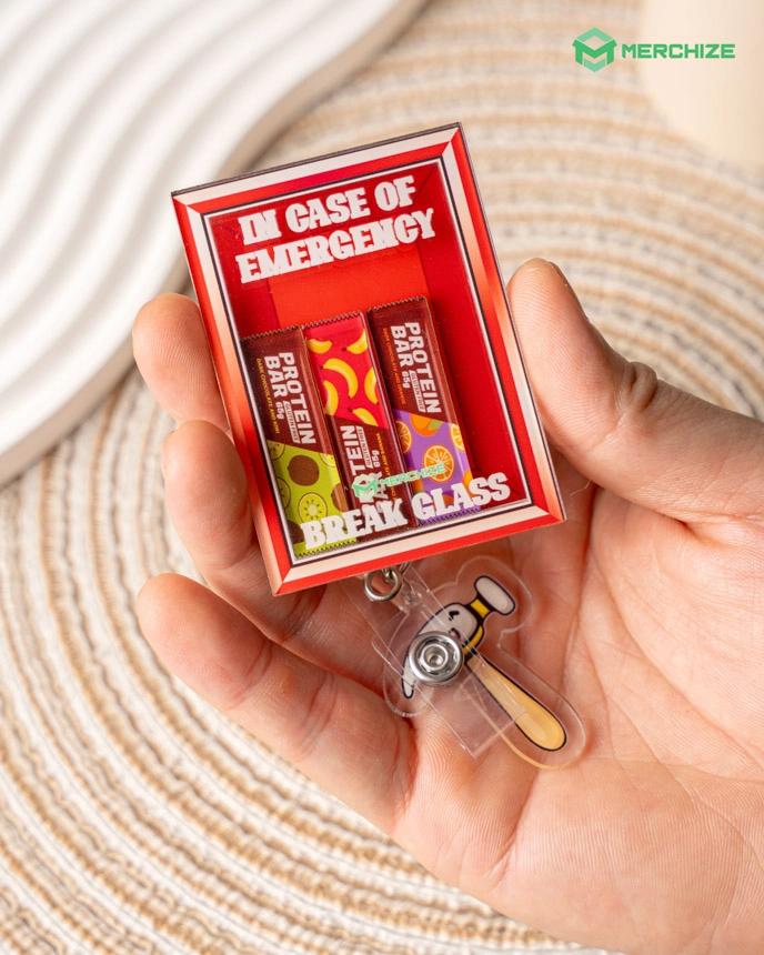 Custom Shape Shaker Badge Reel With Charm